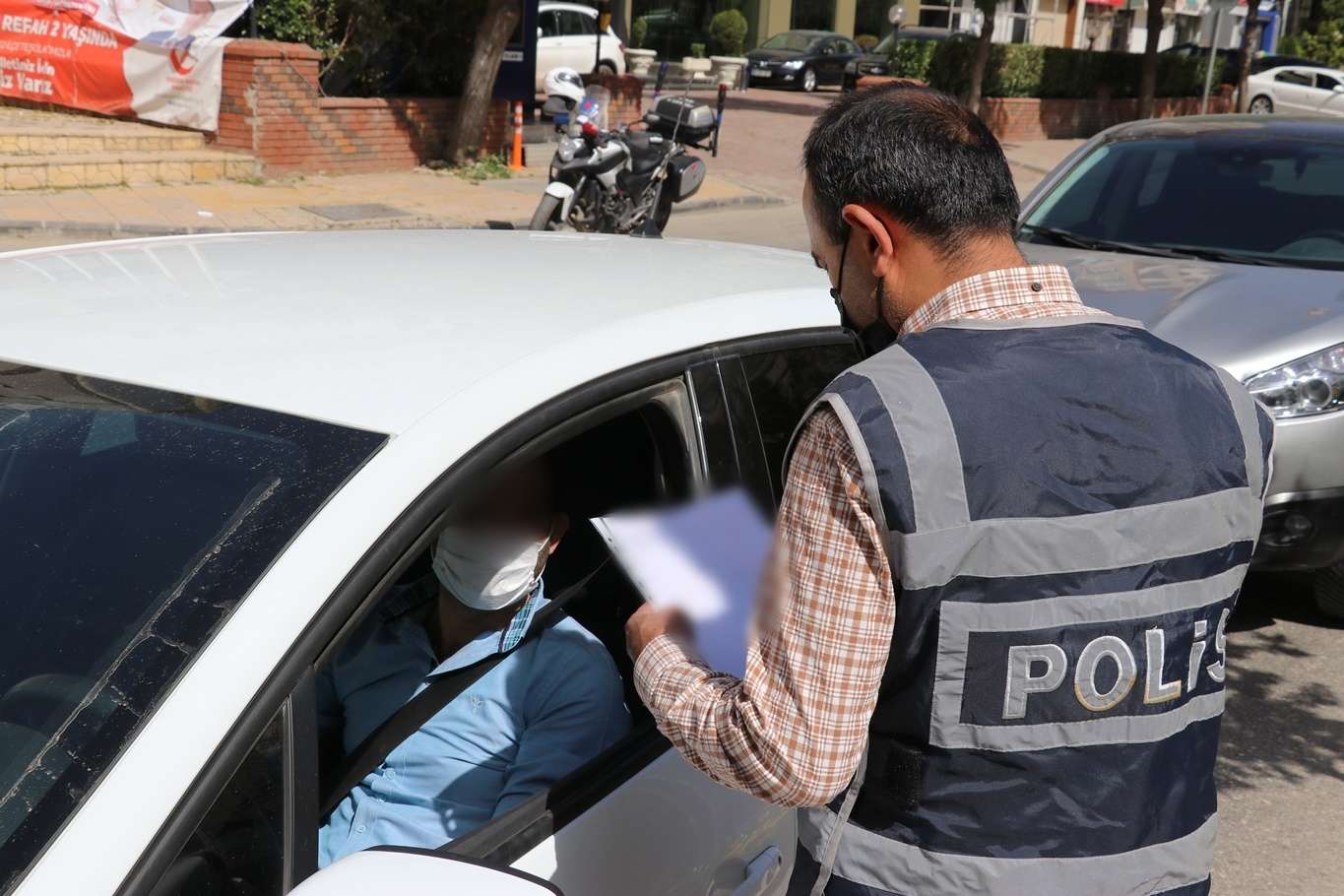 Sokağa çıkma kısıtlamasını ihlal eden 229 kişiye para cezası